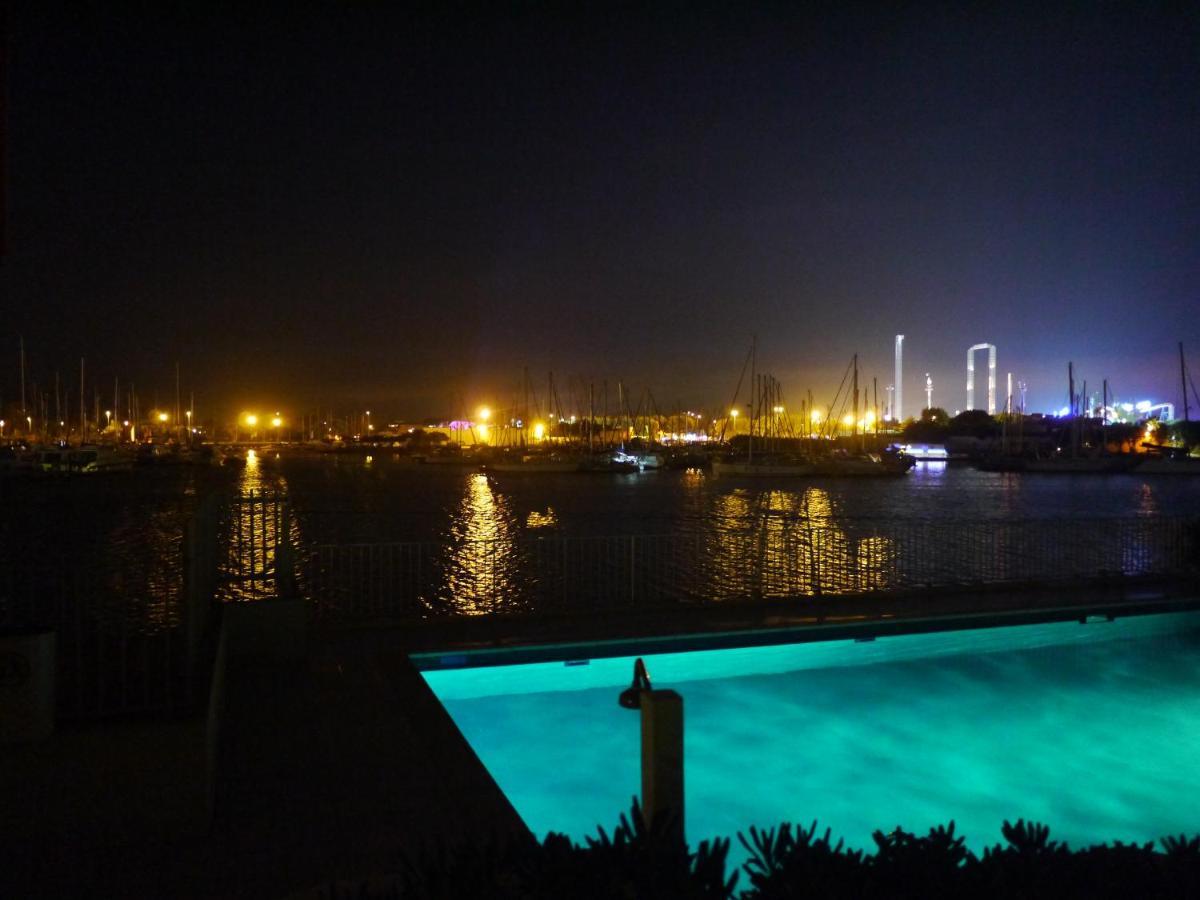 Studio - Les Pieds Dans L'Eau Agreable En Toutes Saisons 4 Couchages - Climatisation - Parking Prive - Piscine Sur Mer - Vue Magnifique Et Rare - Situation Optimum - Les Argonautes - Ile Des Pecheurs - Cap D'Agde Ngoại thất bức ảnh