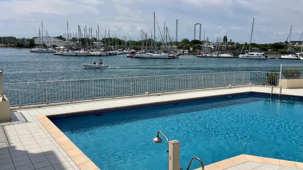 Studio - Les Pieds Dans L'Eau Agreable En Toutes Saisons 4 Couchages - Climatisation - Parking Prive - Piscine Sur Mer - Vue Magnifique Et Rare - Situation Optimum - Les Argonautes - Ile Des Pecheurs - Cap D'Agde Ngoại thất bức ảnh