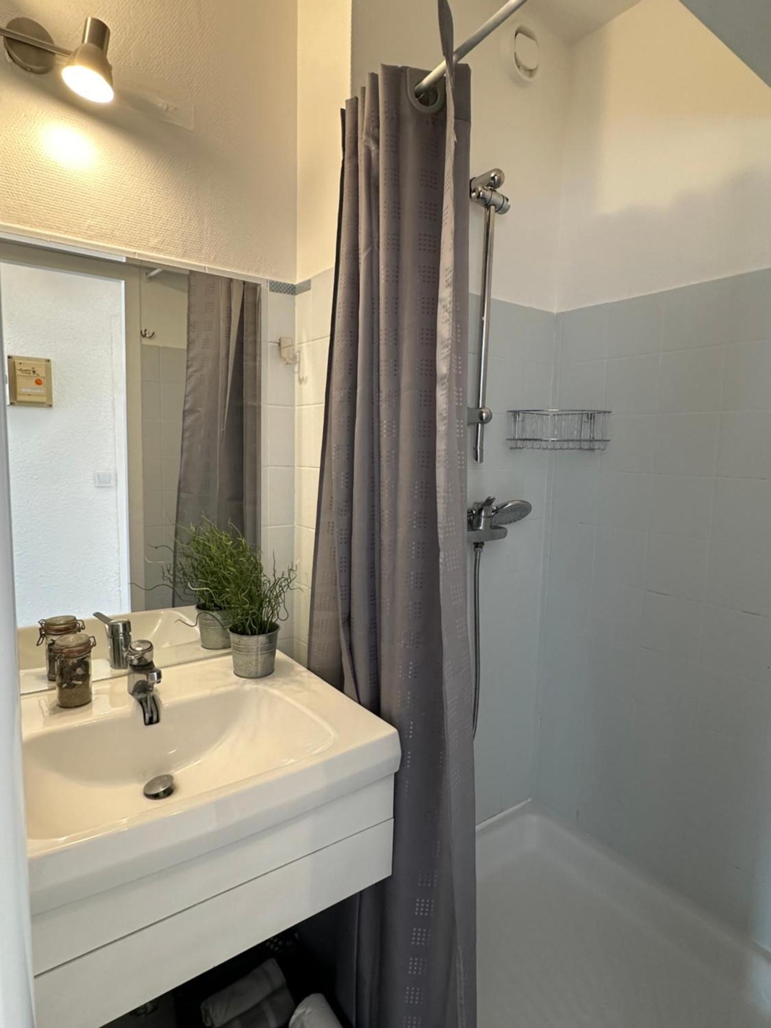Studio - Les Pieds Dans L'Eau Agreable En Toutes Saisons 4 Couchages - Climatisation - Parking Prive - Piscine Sur Mer - Vue Magnifique Et Rare - Situation Optimum - Les Argonautes - Ile Des Pecheurs - Cap D'Agde Ngoại thất bức ảnh